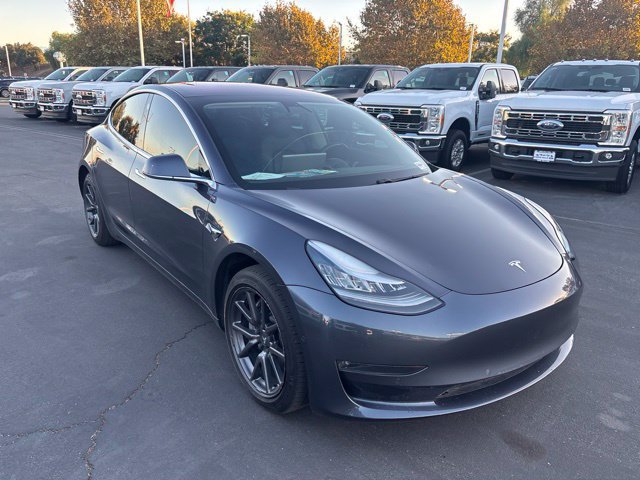 Used 2018 Tesla Model 3 Long Range RWD image 2