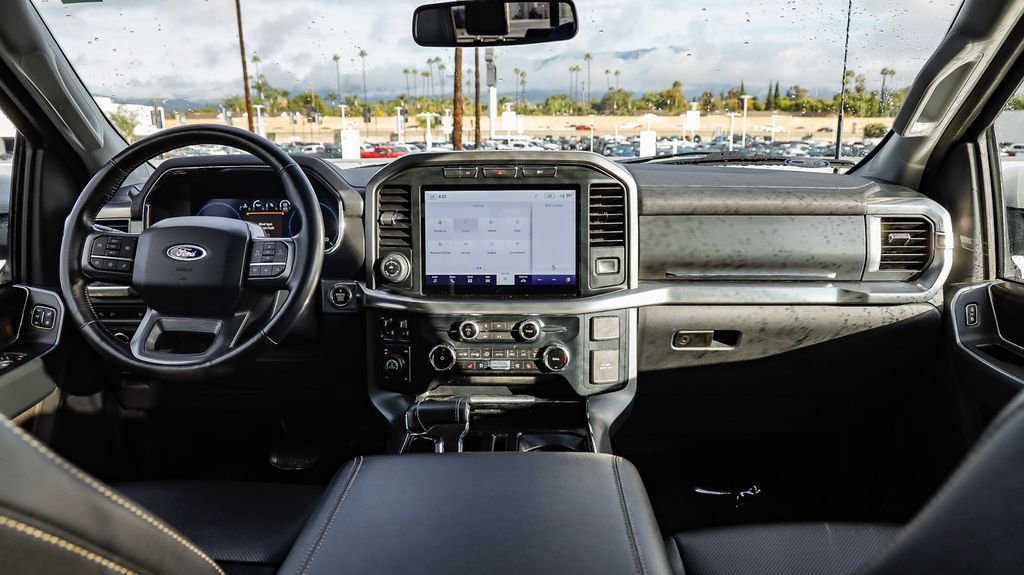 Used 2022 Ford F150 Lariat w/ Trailer Tow Package image 13