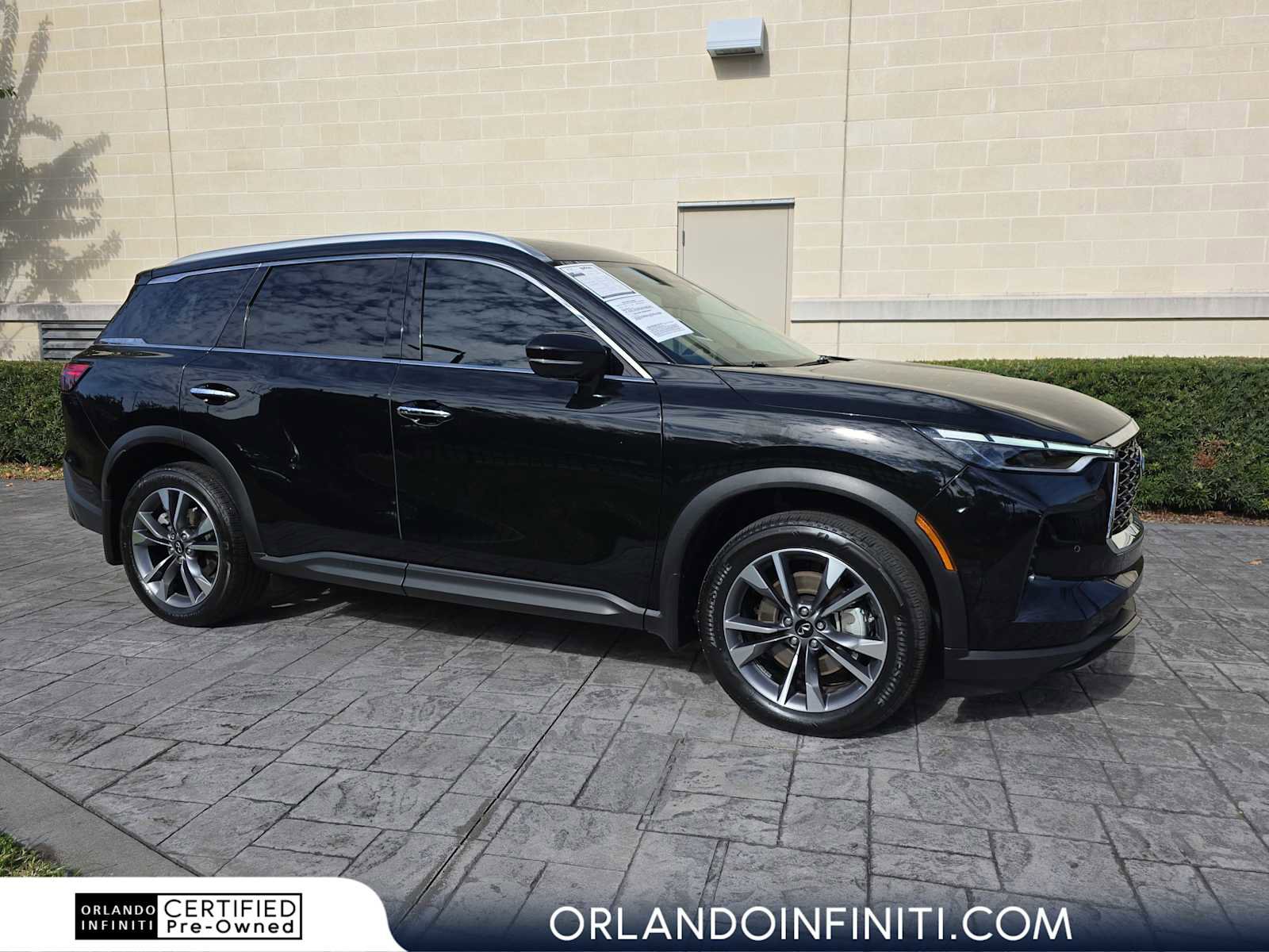 Certified 2024 INFINITI QX60 Luxe image 1