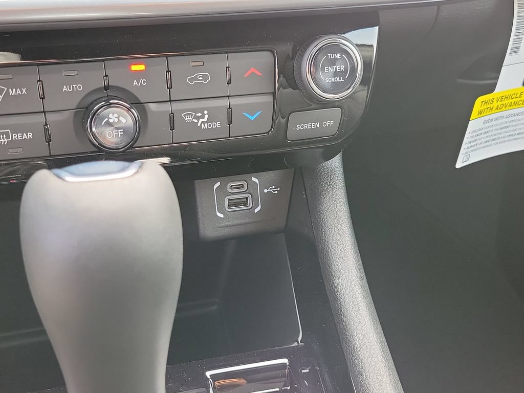 New 2026 Jeep Compass Limited AWD/4WD image 17