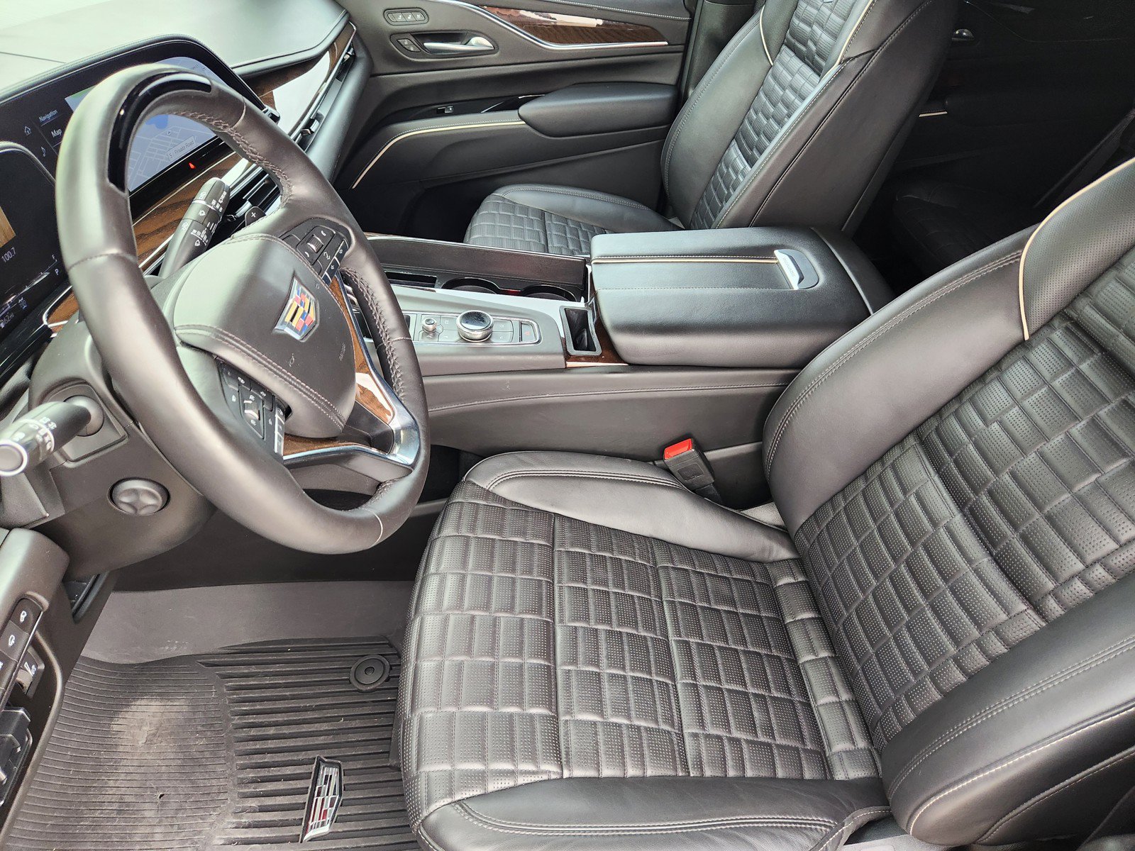 Certified 2023 Cadillac Escalade Sport Platinum w/ LPO, Floor Liner Package AWD/4WD image 11