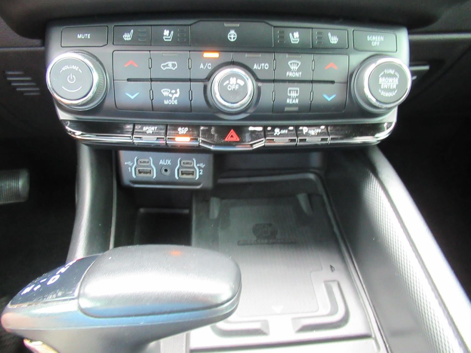 Used 2022 Dodge Durango R/T AWD/4WD image 24