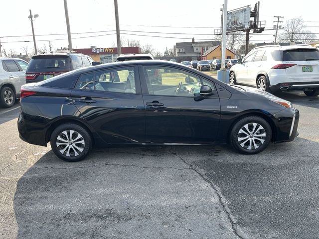 Used 2021 Toyota Prius XLE w/ Advanced Technology Package image 11