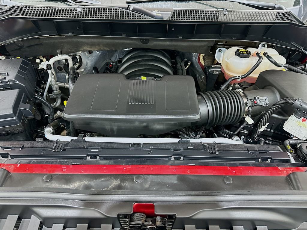 Used 2025 Chevrolet Silverado 1500 LTZ AWD/4WD image 31