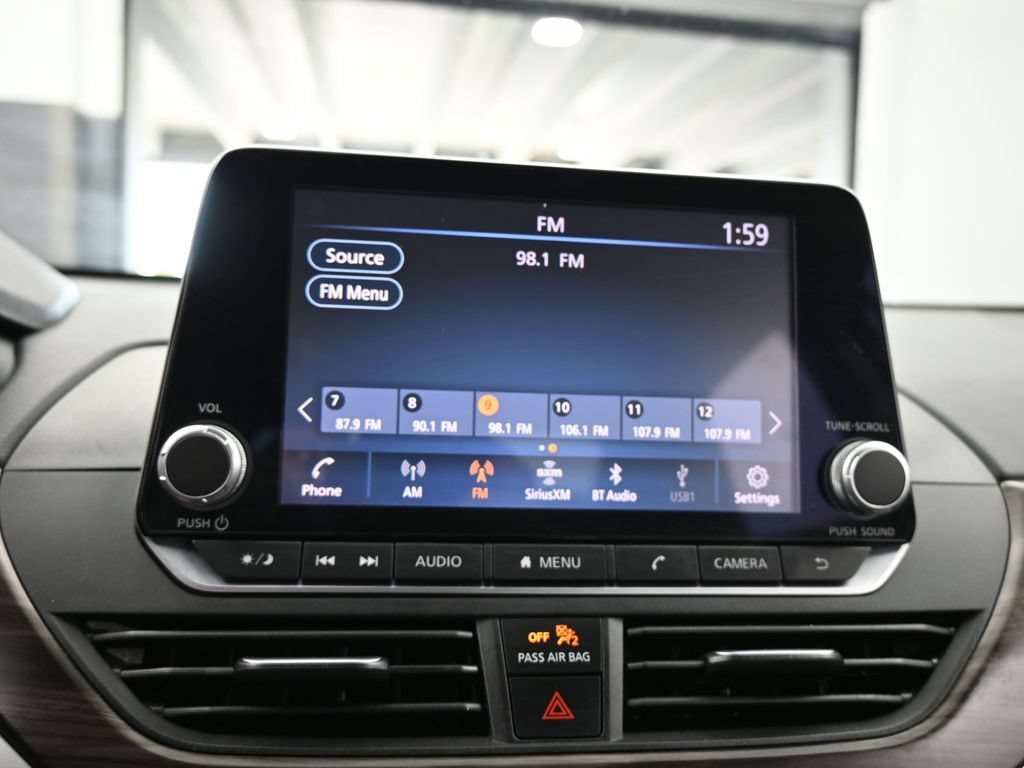 Used 2023 Nissan Altima 2.5 SV FWD image 24