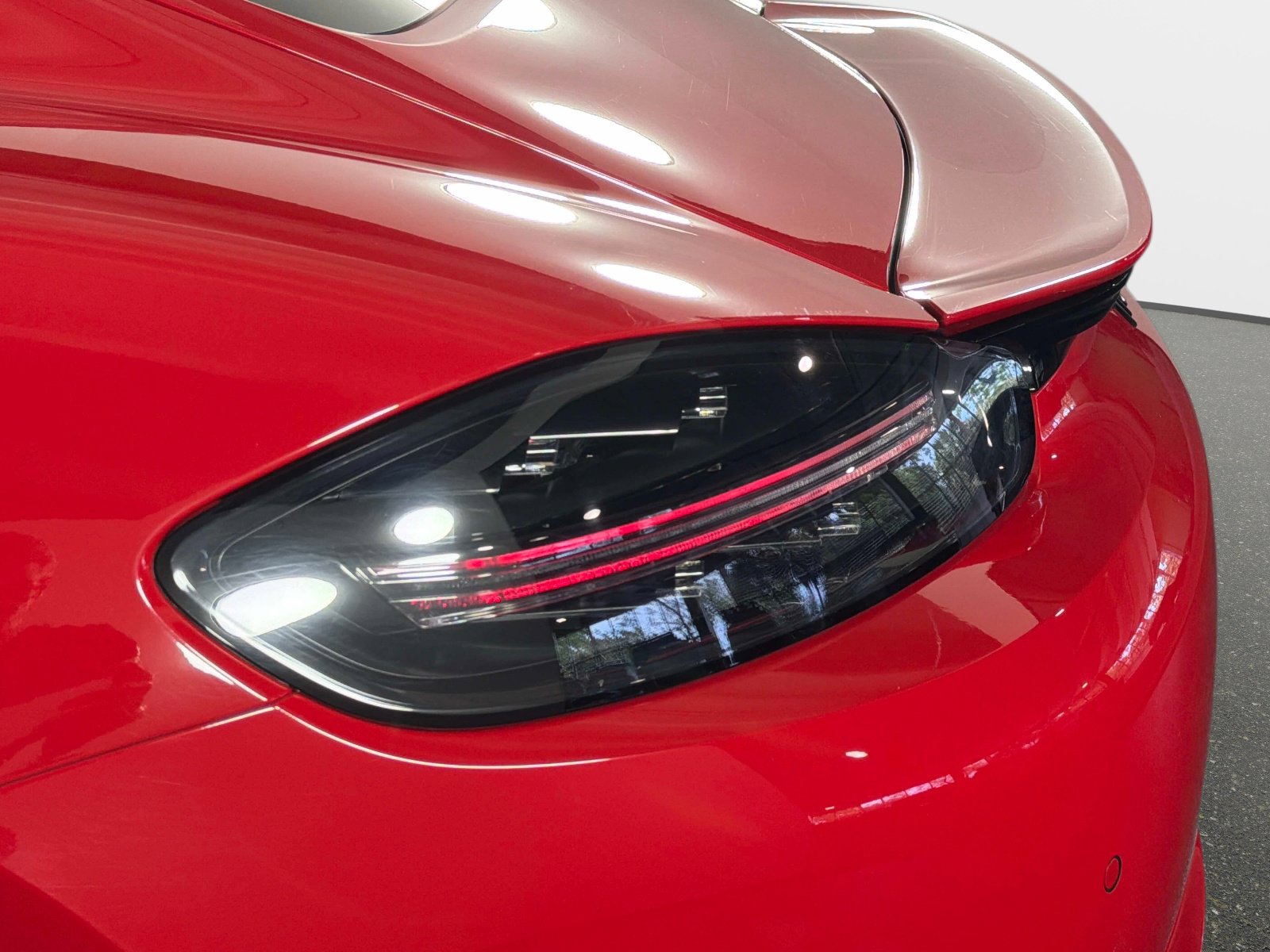 Used 2019 Porsche 718 Cayman GTS RWD image 16