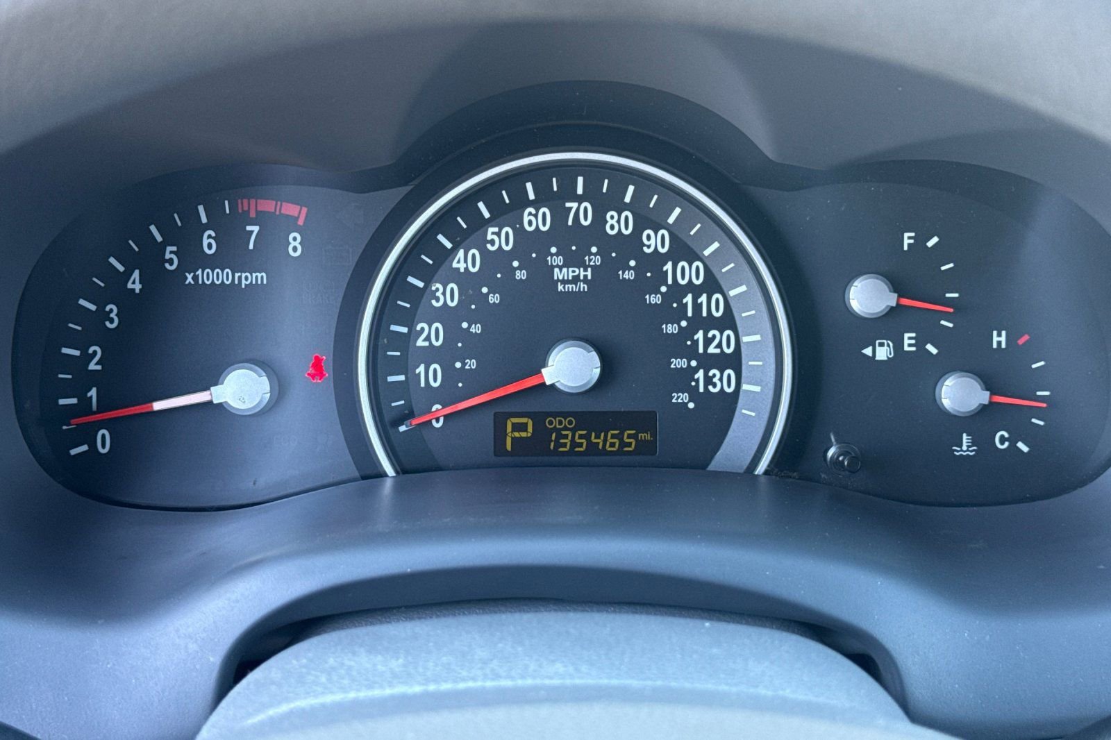 Used 2014 Kia Sedona LX FWD image 24