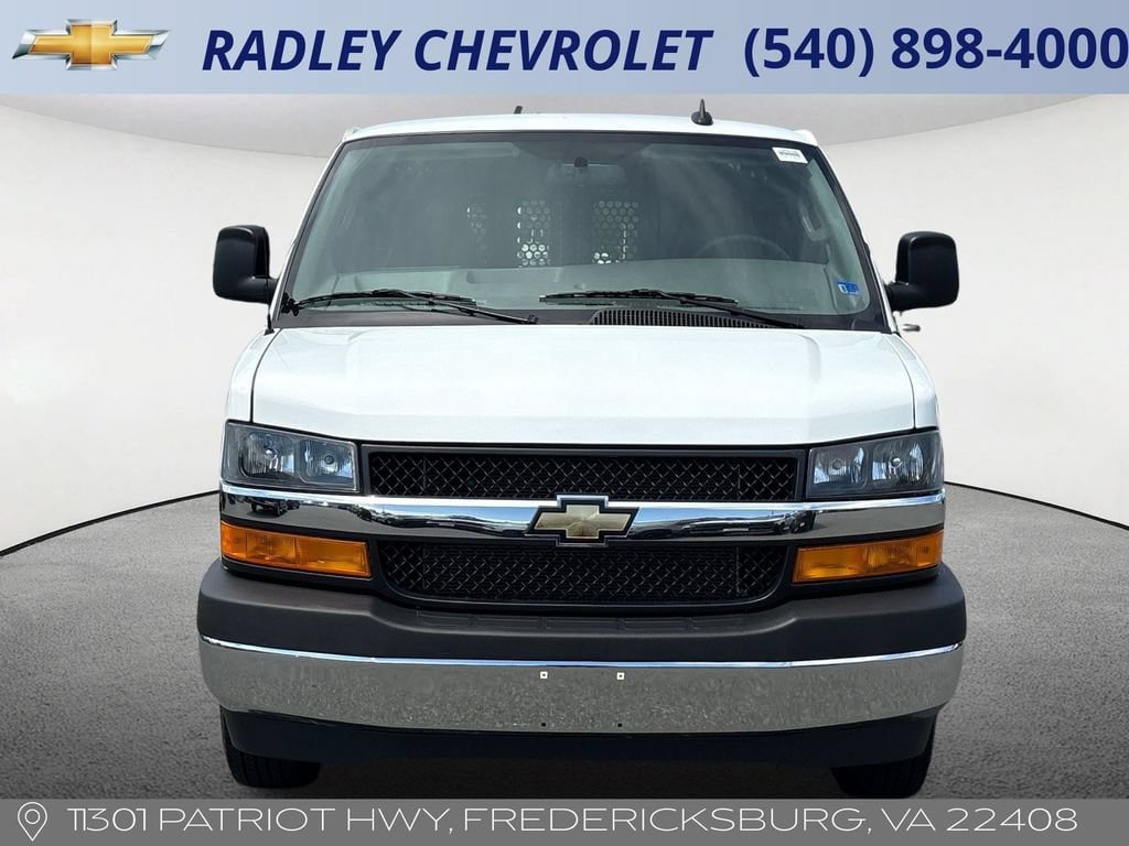 Certified 2025 Chevrolet Express 2500 w/ Driver Convenience Package RWD image 16