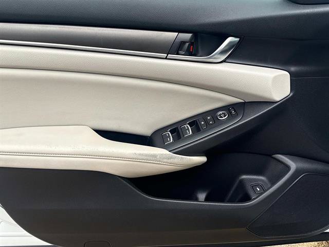 Used 2018 Honda Accord LX image 17