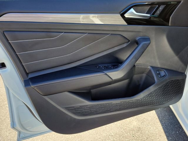 Certified 2023 Volkswagen Jetta SEL image 15