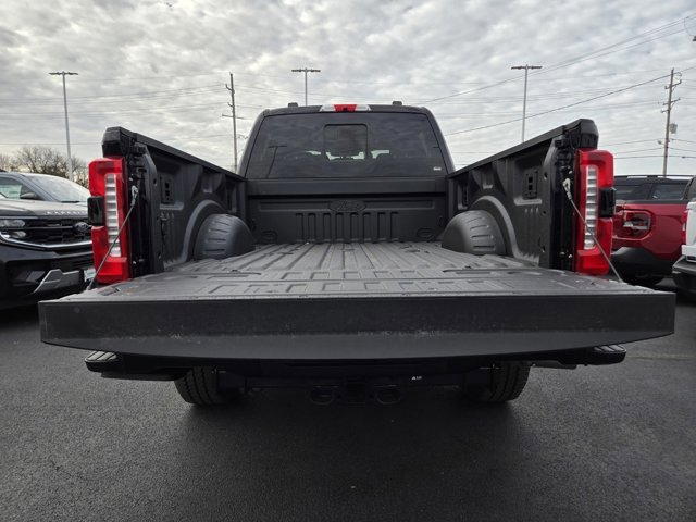 New 2026 Ford F350 Lariat w/ Black Appearance Package image 24