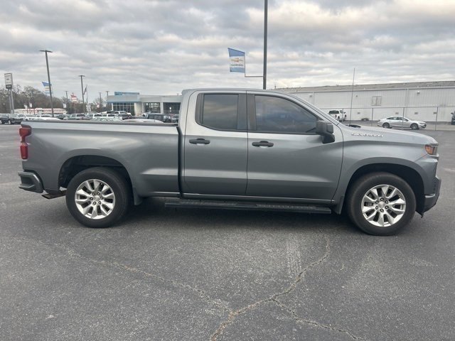 Used 2020 Chevrolet Silverado 1500 Custom w/ Custom Value Package image 5