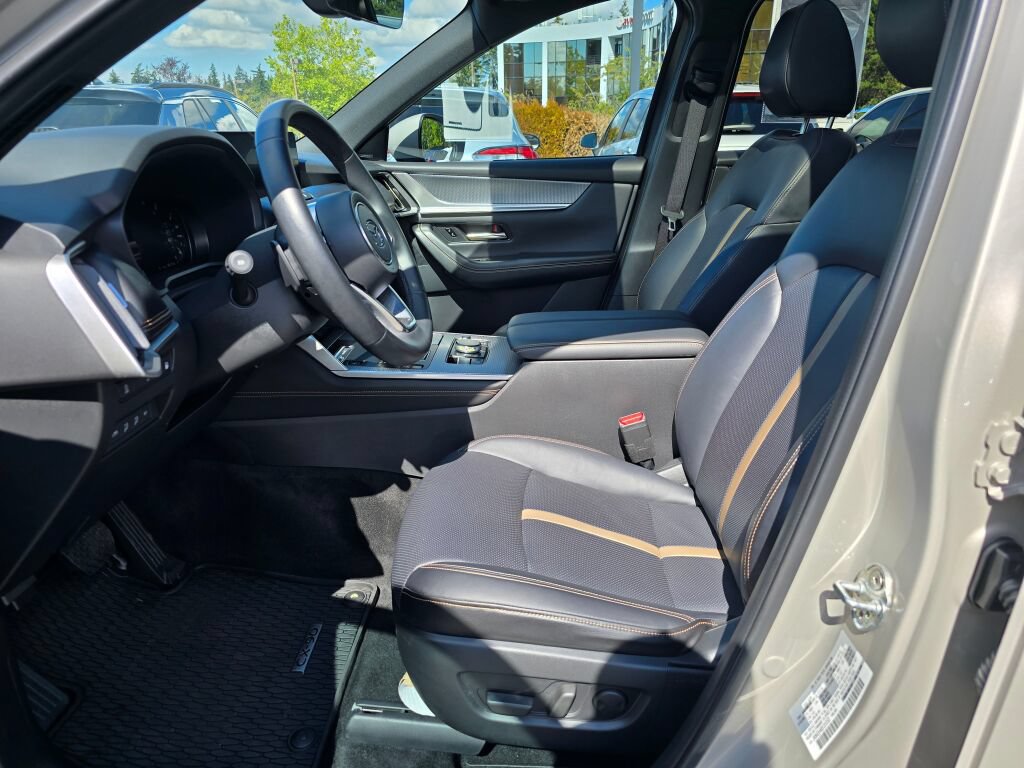 Certified 2025 MAZDA CX-90 Plug-In Hybrid w/ Premium Plus AWD/4WD image 24