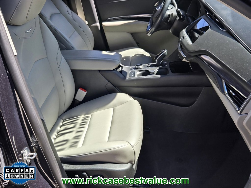 Used 2023 Cadillac XT4 Luxury image 21