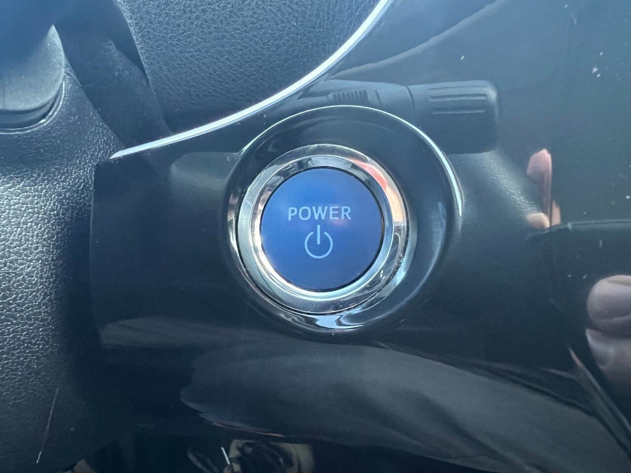 Used 2016 Toyota Prius Two image 18