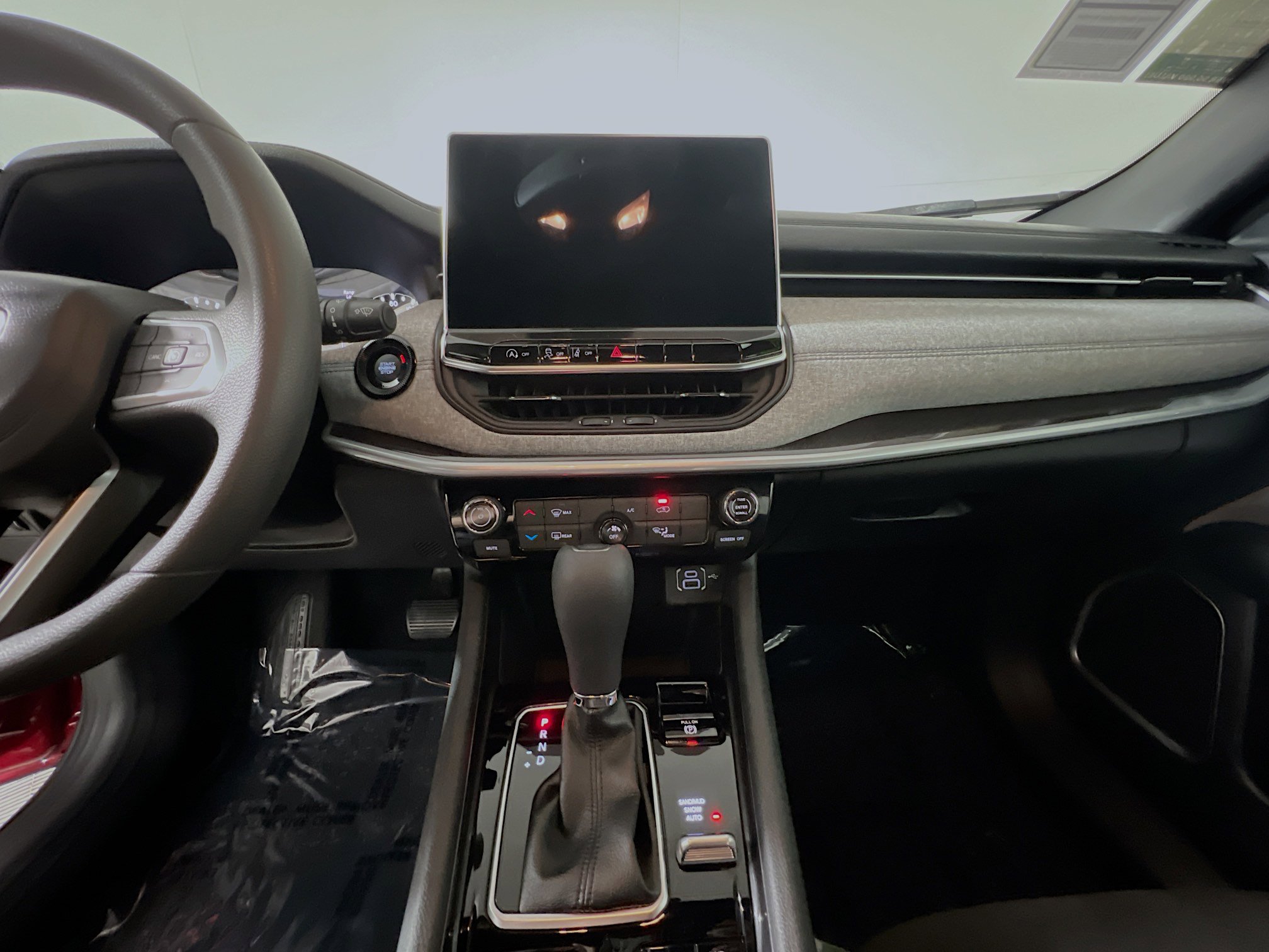 Used 2023 Jeep Compass Sport image 25