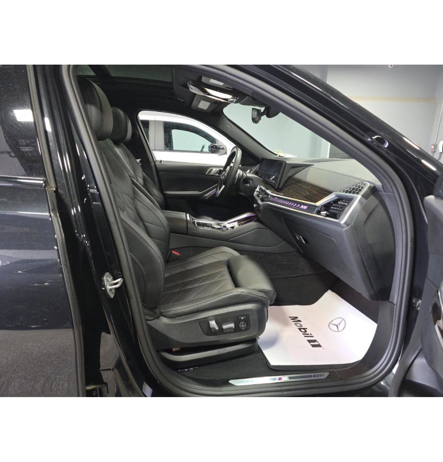 Used 2024 BMW X6 xDrive40i w/ M Sport Professional Package AWD/4WD image 10