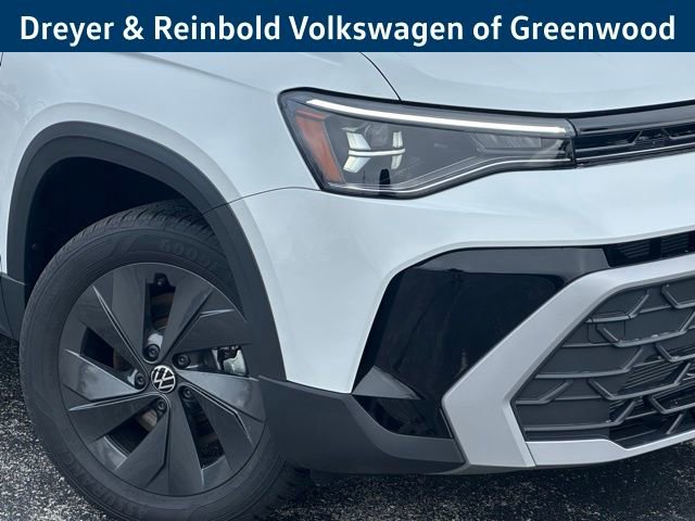 New 2026 Volkswagen Taos S image 10