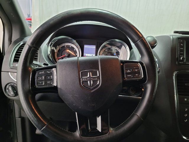 Used 2019 Dodge Grand Caravan SE image 28