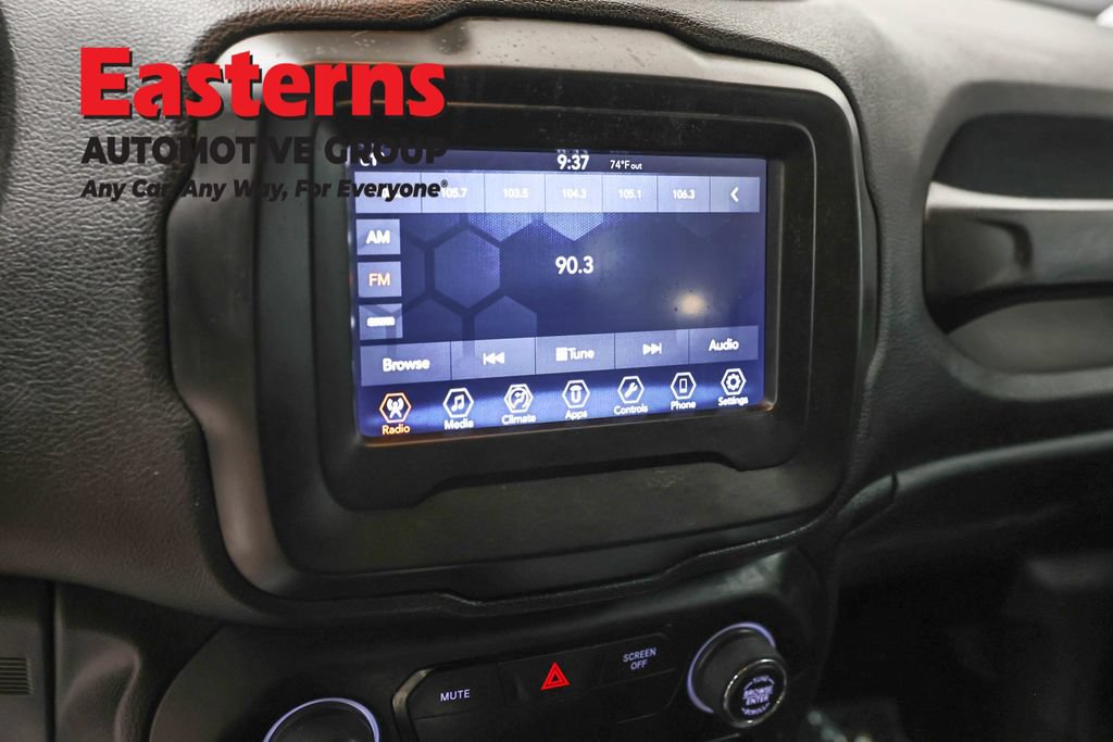 Used 2018 Jeep Renegade Altitude AWD/4WD image 19