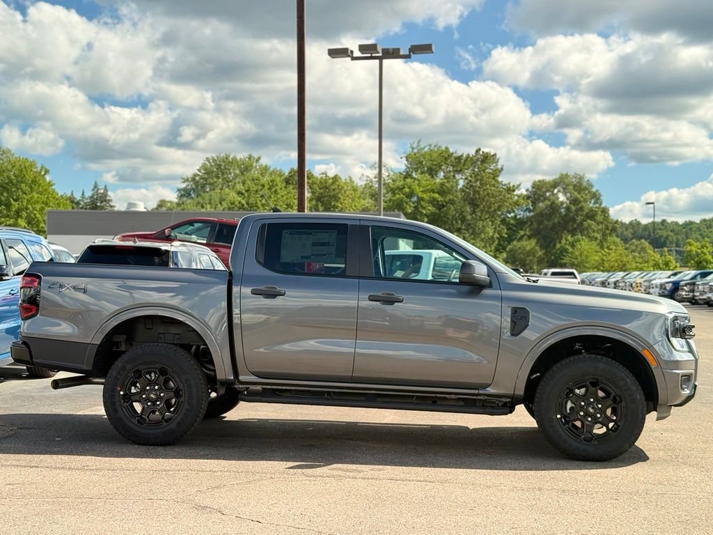 New 2026 Ford Ranger XLT w/ Black Appearance Package AWD/4WD image 30