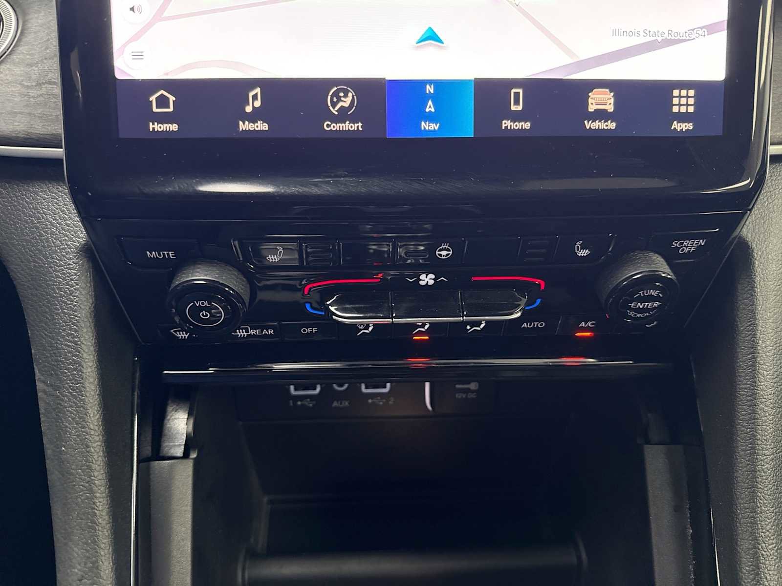 Used 2023 Jeep Grand Cherokee Limited image 22