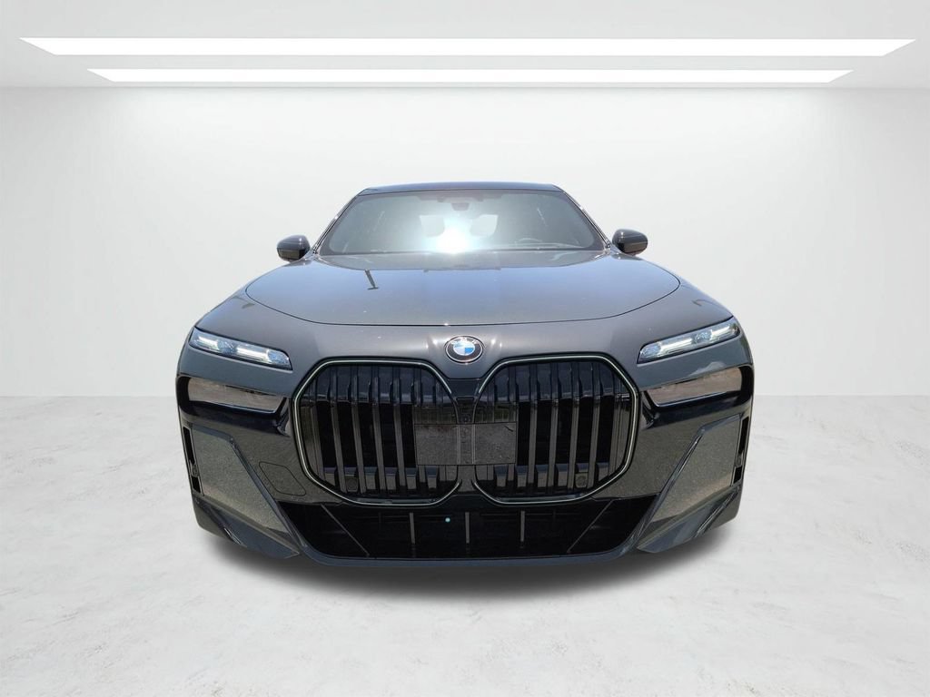 New 2026 BMW 760i xDrive w/ Executive Package AWD/4WD image 9