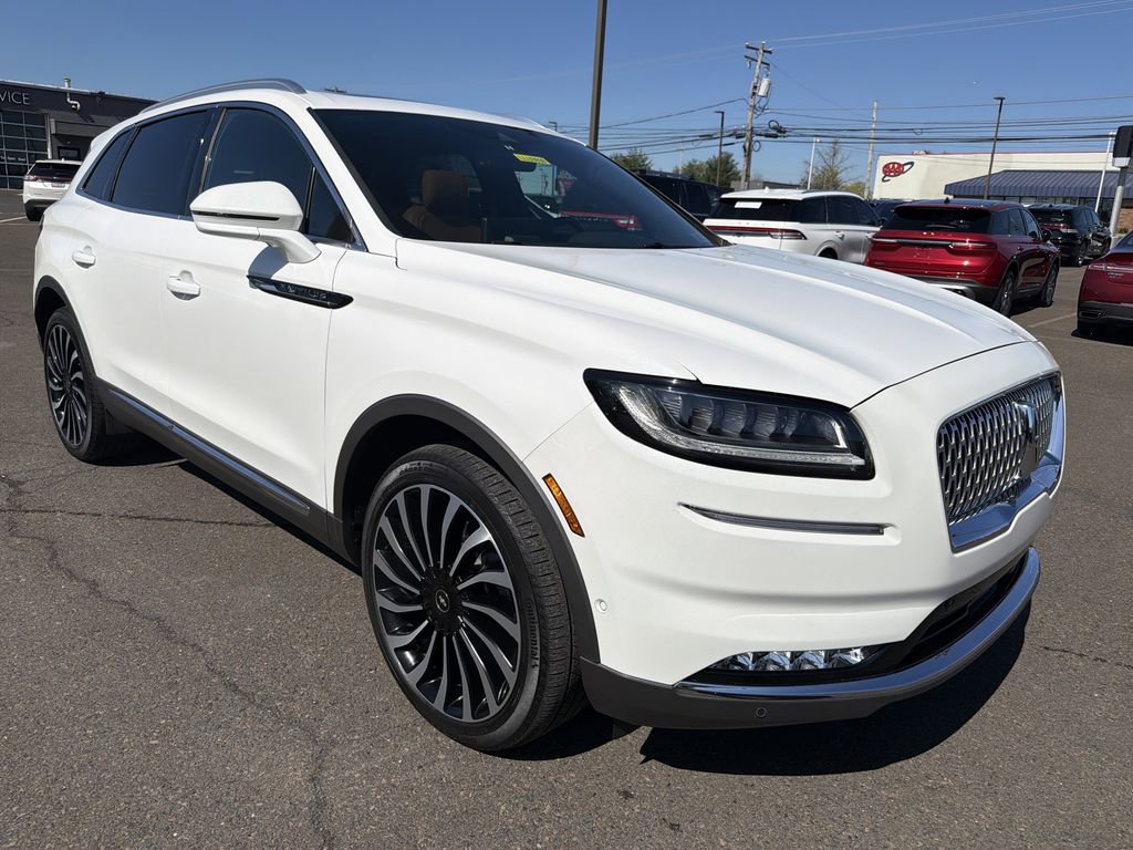 Used 2023 Lincoln Nautilus Black Label w/ Class II Trailer Tow Package AWD/4WD image 7