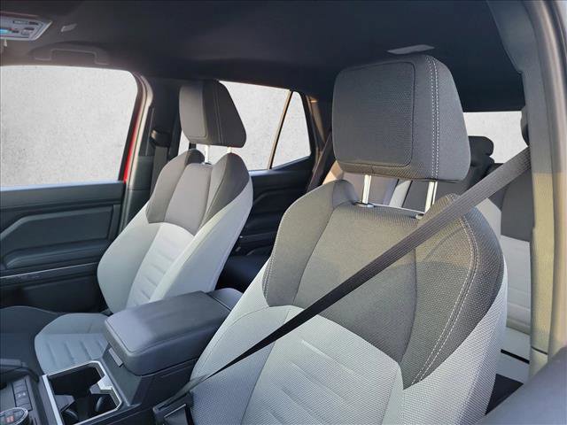 Used 2025 Toyota 4Runner 4WD image 13