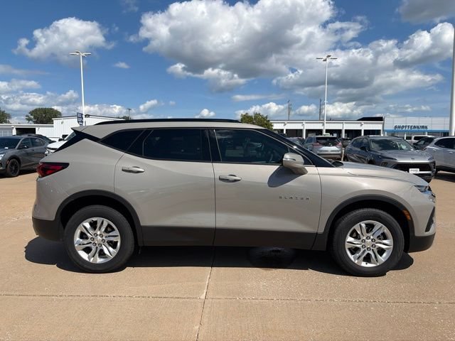Used 2021 Chevrolet Blazer LT FWD image 2