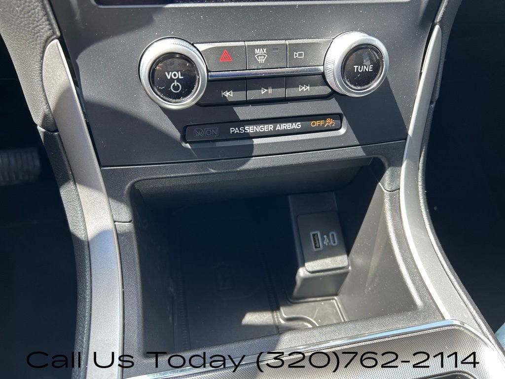 Used 2022 Ford Edge SEL w/ Sport Appearance Package AWD/4WD image 22