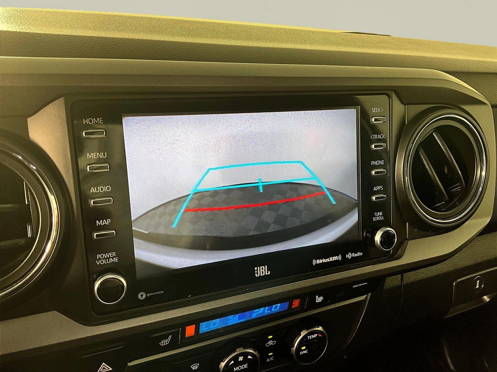 Used 2020 Toyota Tacoma TRD Off-Road w/ TRD Premium Off Road Package AWD/4WD image 15
