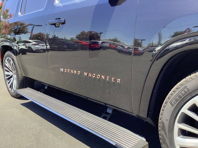 Used 2024 Jeep Grand Wagoneer Series III w/ Flexible Seating Group image 47