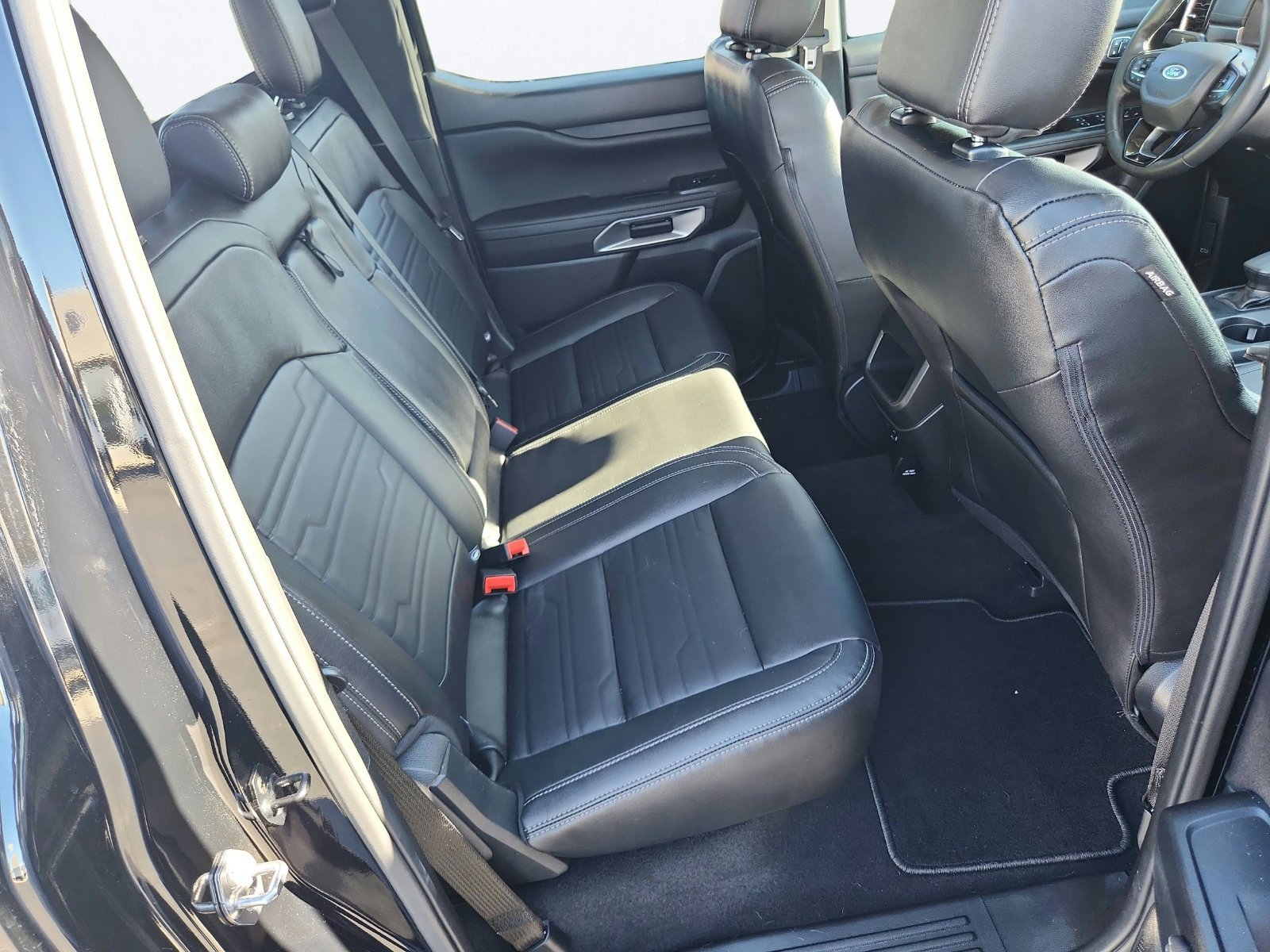 Used 2024 Ford Ranger Lariat w/ FX4 Off-Road Package AWD/4WD image 29