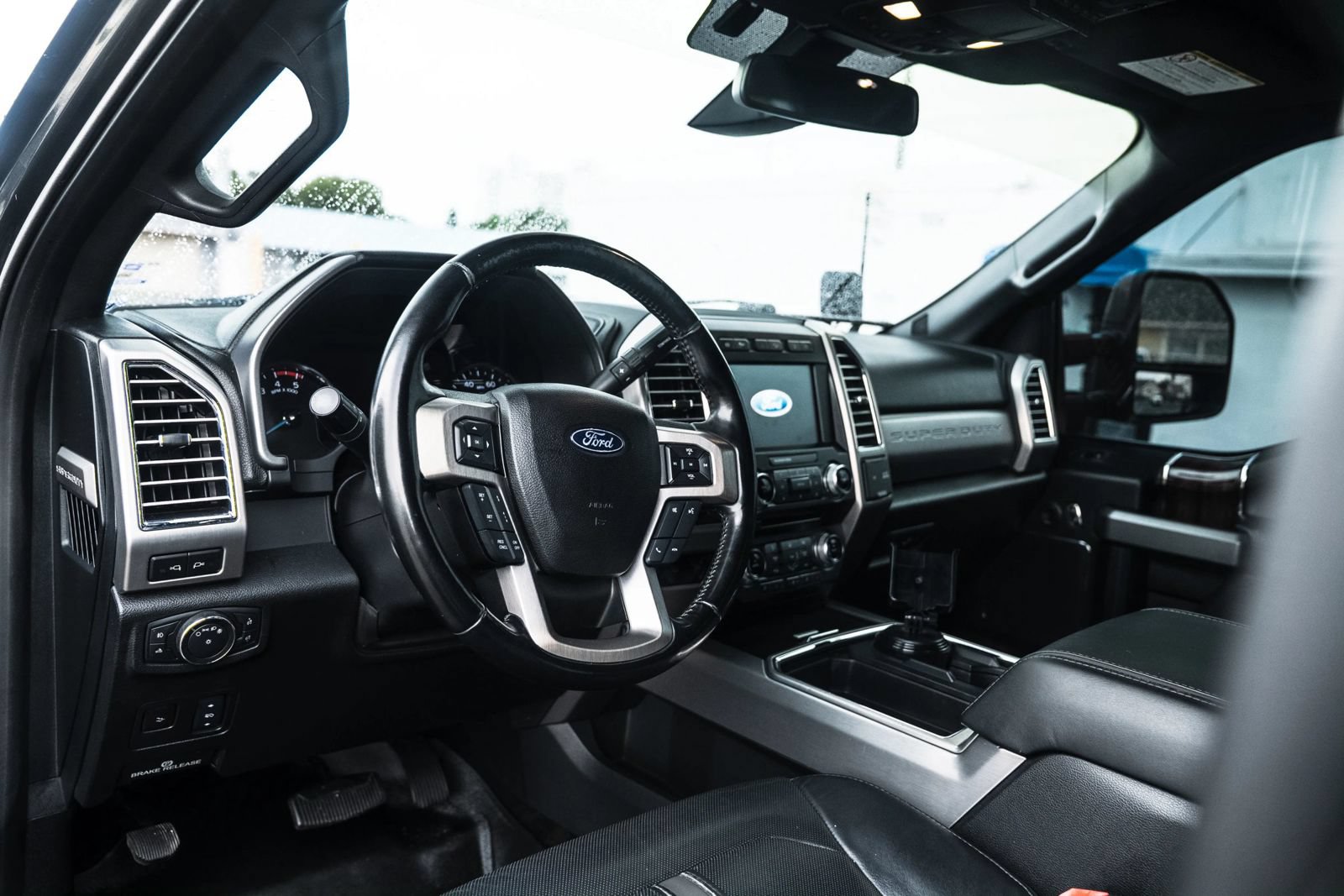 Used 2017 Ford F250 Platinum w/ Platinum Ultimate Package AWD/4WD image 14