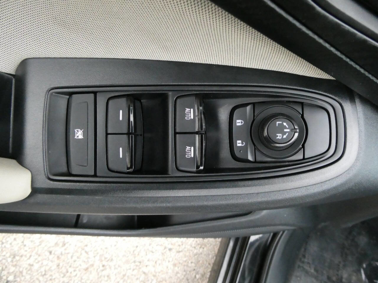 Used 2023 Subaru Impreza 2.0i Premium image 23