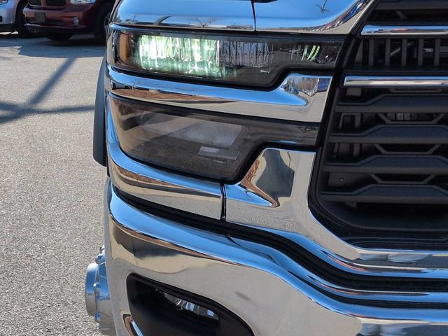 New 2026 RAM 3500 Tradesman AWD/4WD image 9