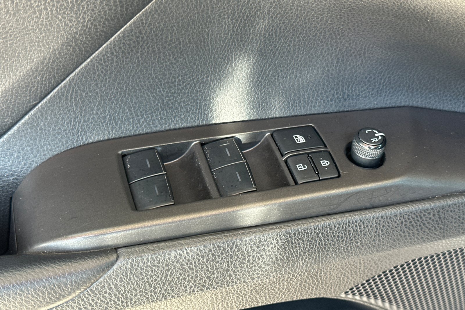 Certified 2023 Toyota Camry LE FWD image 14