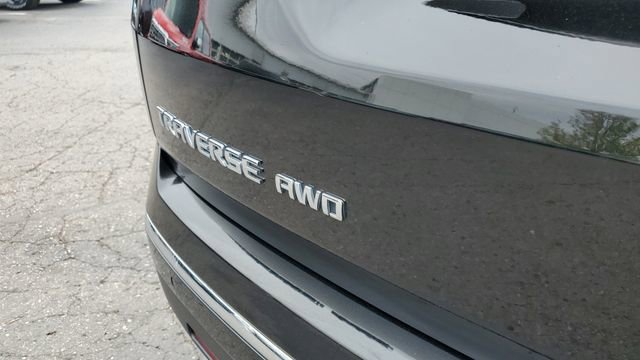 Used 2023 Chevrolet Traverse High Country w/ LPO, Floor Liner Package AWD/4WD image 32