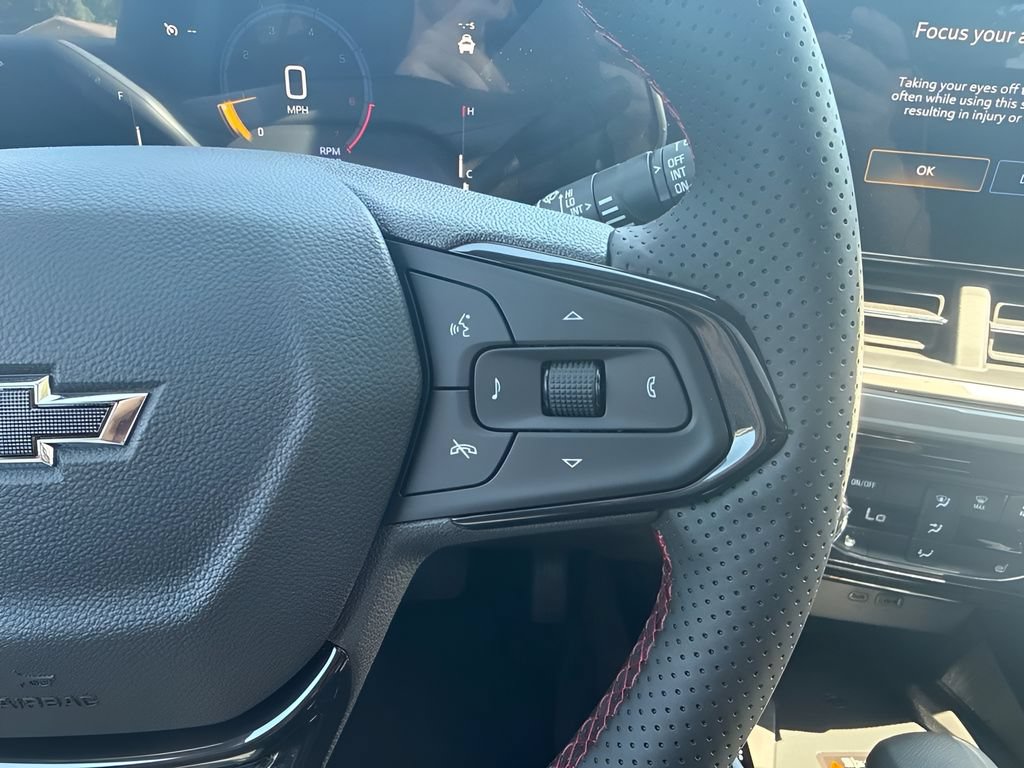 New 2026 Chevrolet Trax RS w/ Sunroof Package FWD image 17