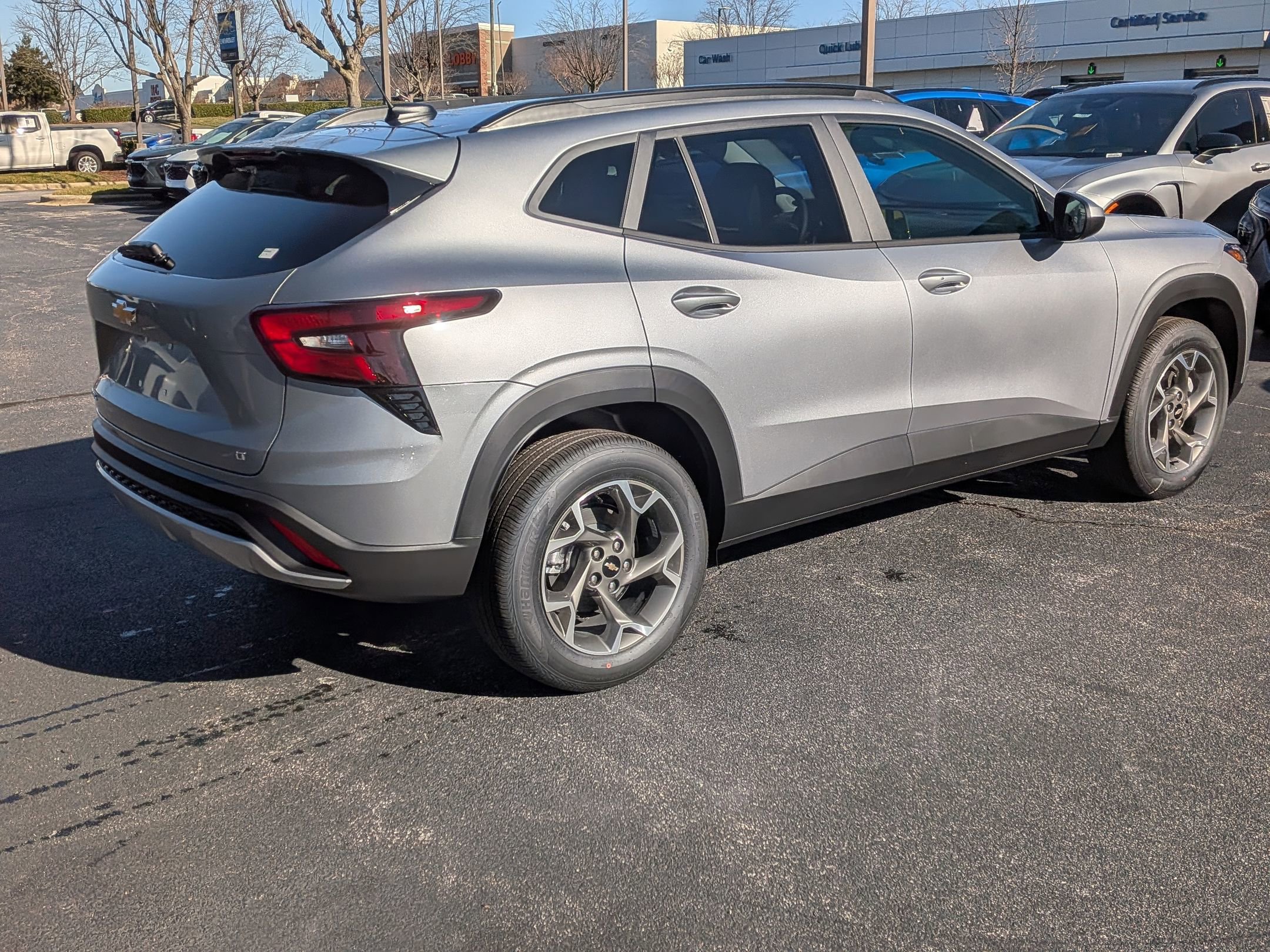 New 2026 Chevrolet Trax LT w/ Driver Confidence Package image 8