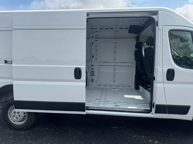 New 2026 RAM ProMaster 3500 w/ Convenience Group image 22