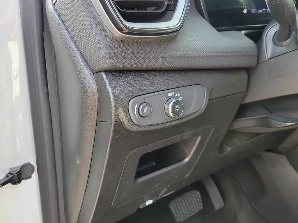 Used 2025 Chevrolet TrailBlazer LT AWD/4WD image 26