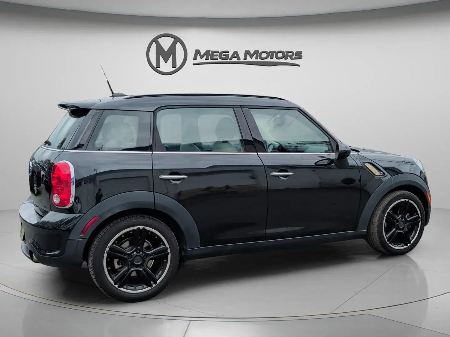 Used 2015 MINI Cooper Countryman S image 8