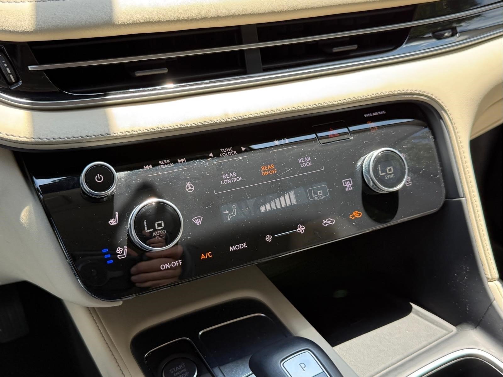 Used 2023 INFINITI QX60 Luxe FWD image 19