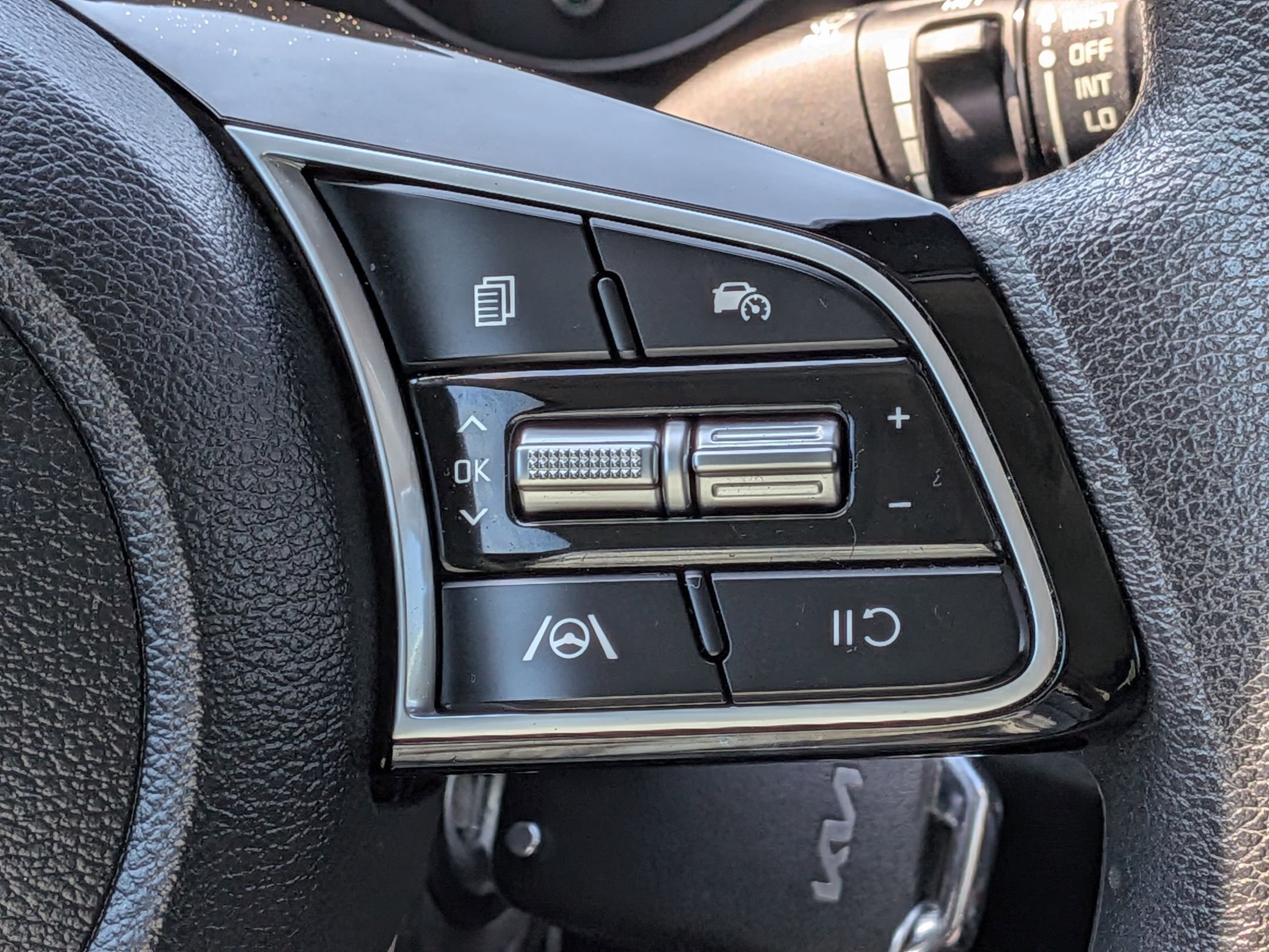 Used 2023 Kia Forte LX image 19