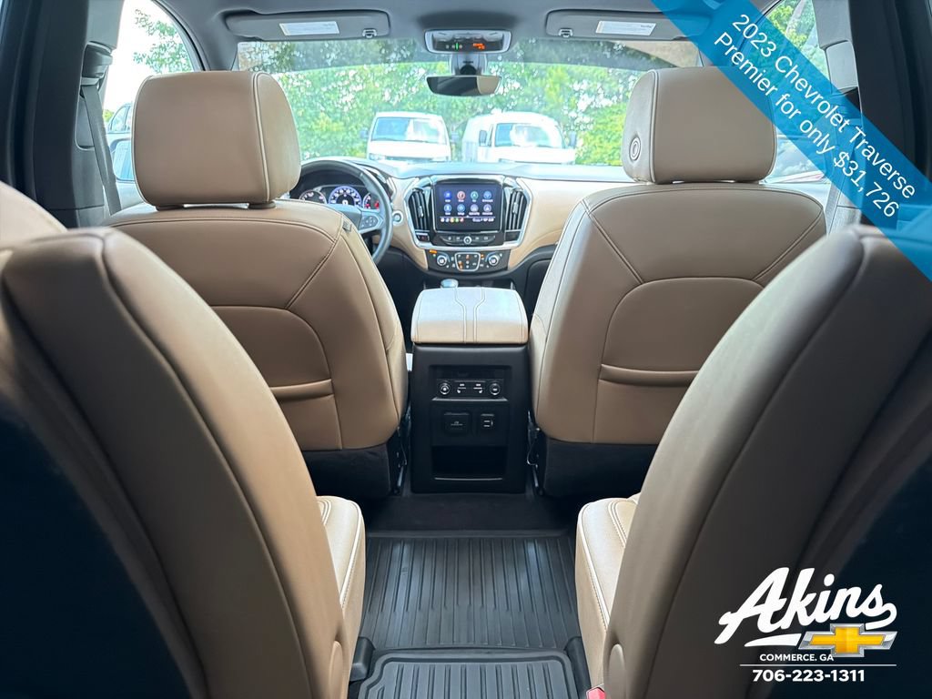 Used 2023 Chevrolet Traverse Premier FWD image 24