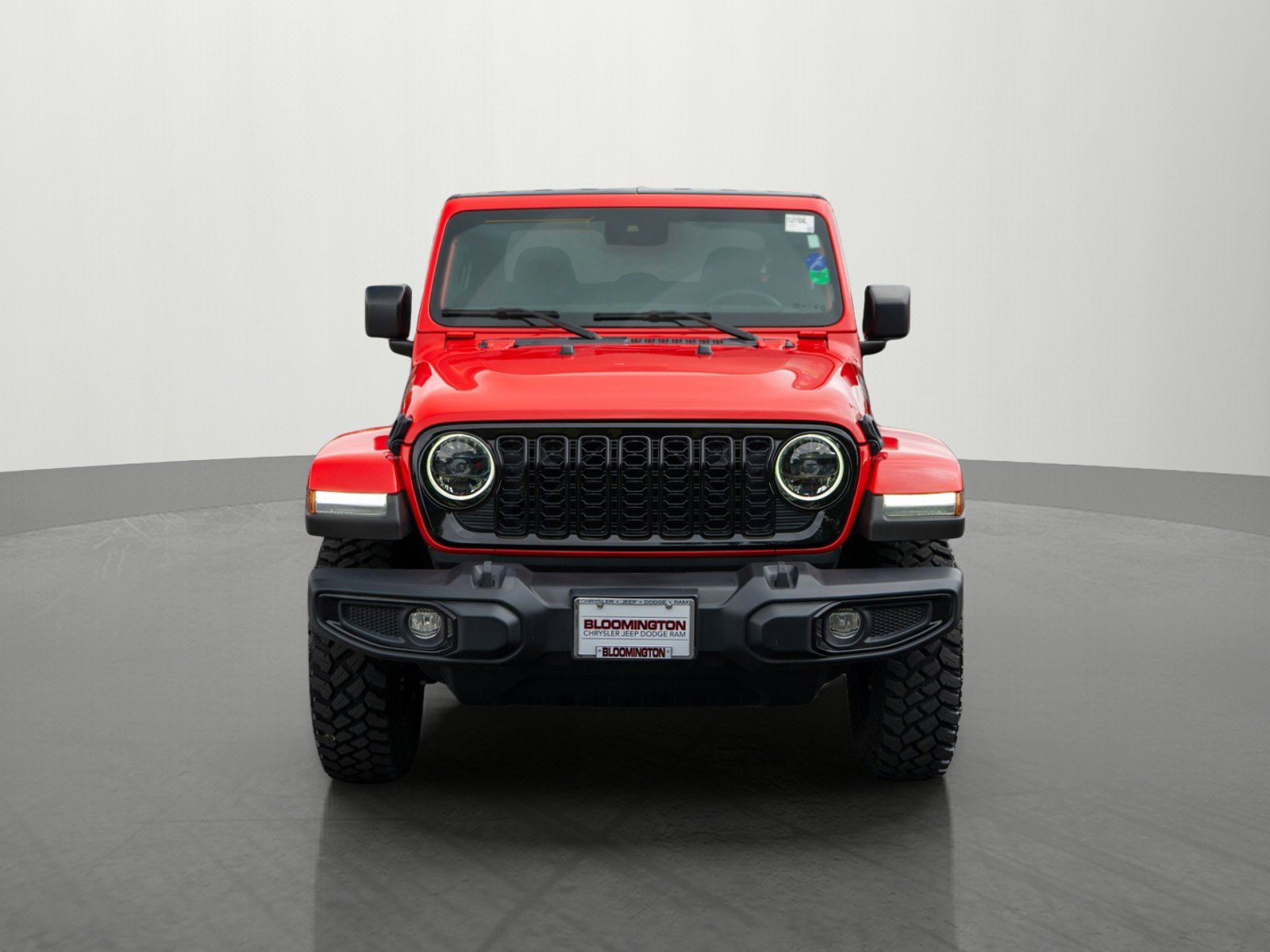 Used 2024 Jeep Gladiator Sport AWD/4WD image 2