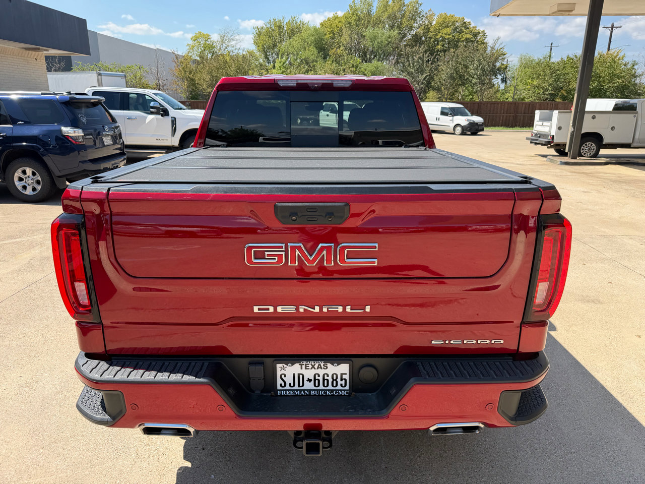 Used 2023 GMC Sierra 1500 Denali w/ Technology Package image 4