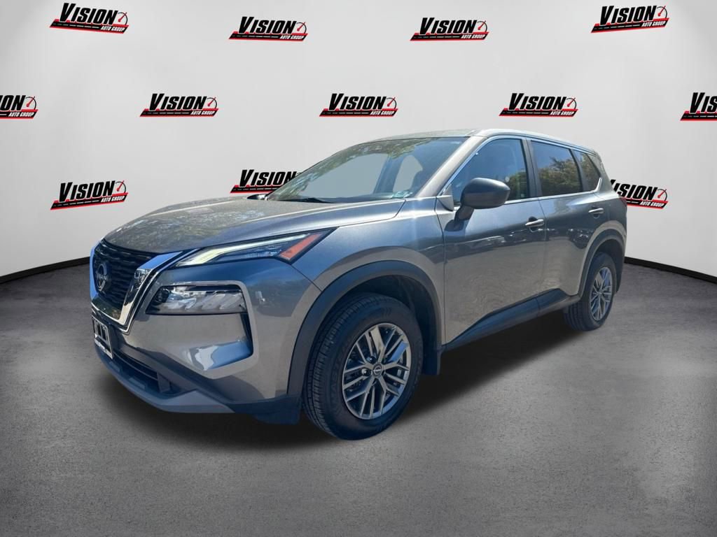 Used 2023 Nissan Rogue S image 1